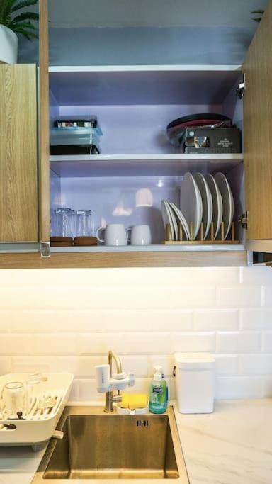 The Fika Room Near Mnl Airport - Scandi Studio Unit With Fast Wi-Fi & Netflix - Read Full Property Desc Before Booking Manila Exterior foto